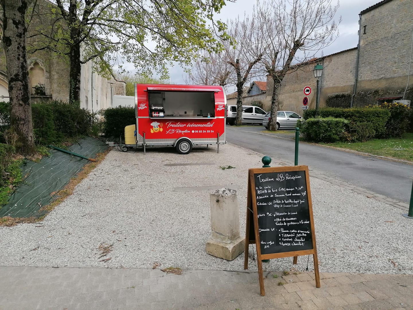 171532328_472381430769909_2489397253489135642_n foodtruck